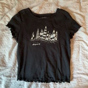 American Eagle Outfitters Black Newport, RI Boats Short Sleeve Shirt - Size XS